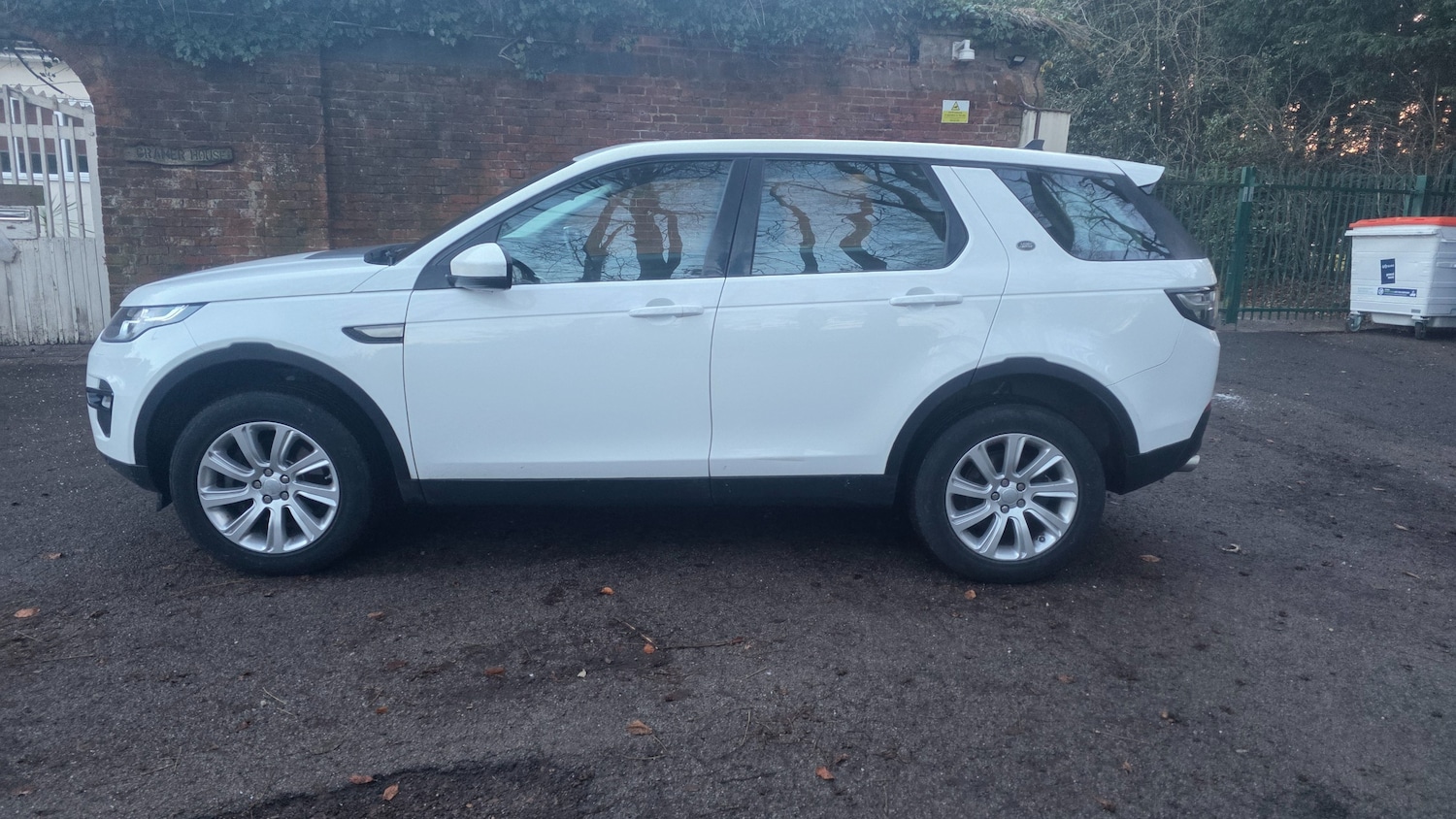 Used Land Rover Discovery Sport 2016 for sale - 77530607: Photo 11