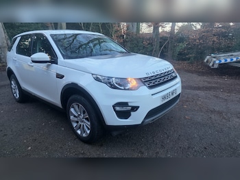Used Land Rover Discovery Sport 2016 for sale - 77530607: Photo
