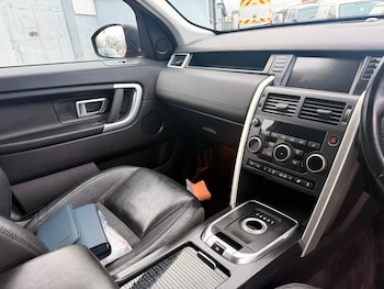 Used Land Rover Discovery Sport 2016 for sale - 77189076: Photo