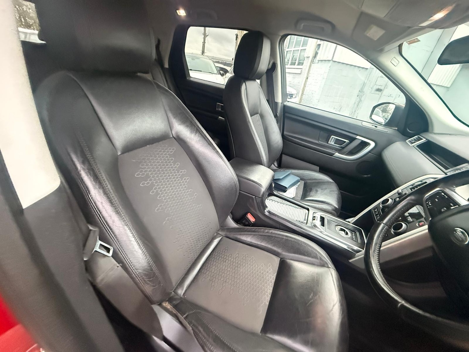 Used Land Rover Discovery Sport 2016 for sale - 77189076: Photo 6