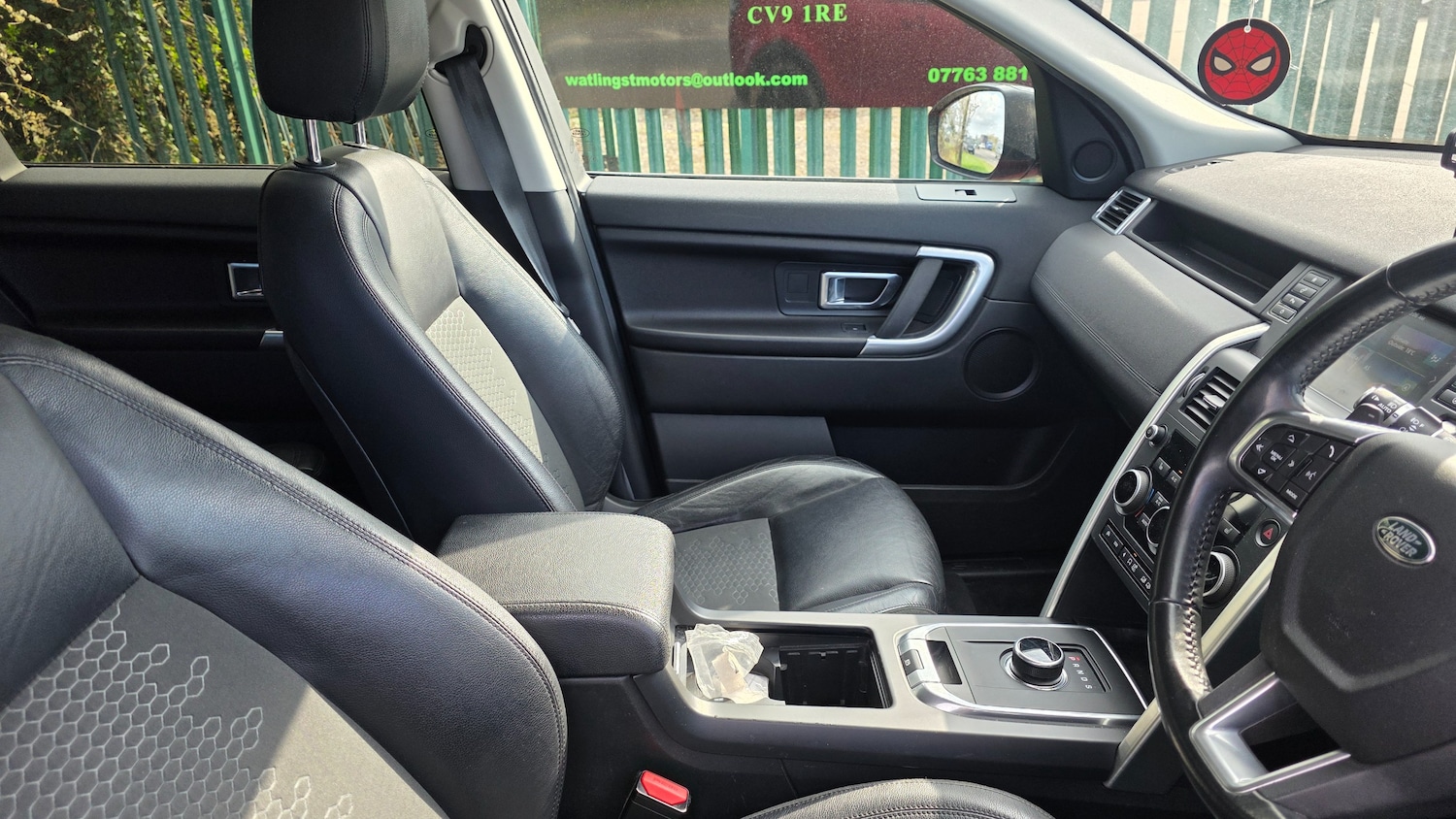 Used Land Rover Discovery Sport 2017 for sale - 78089401: Photo 11