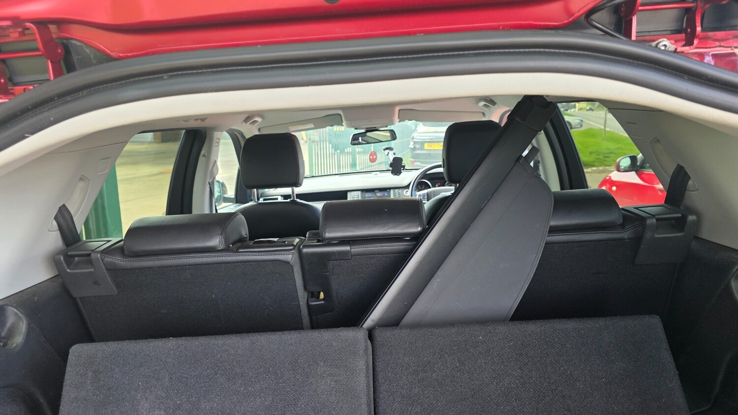 Used Land Rover Discovery Sport 2017 for sale - 78089401: Photo 24