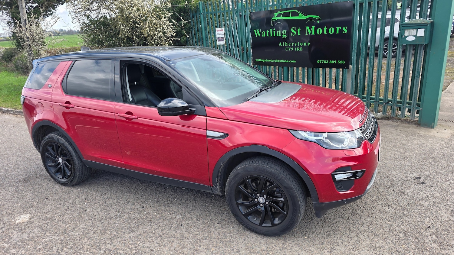 Used Land Rover Discovery Sport 2017 for sale - 78089401: Photo 3