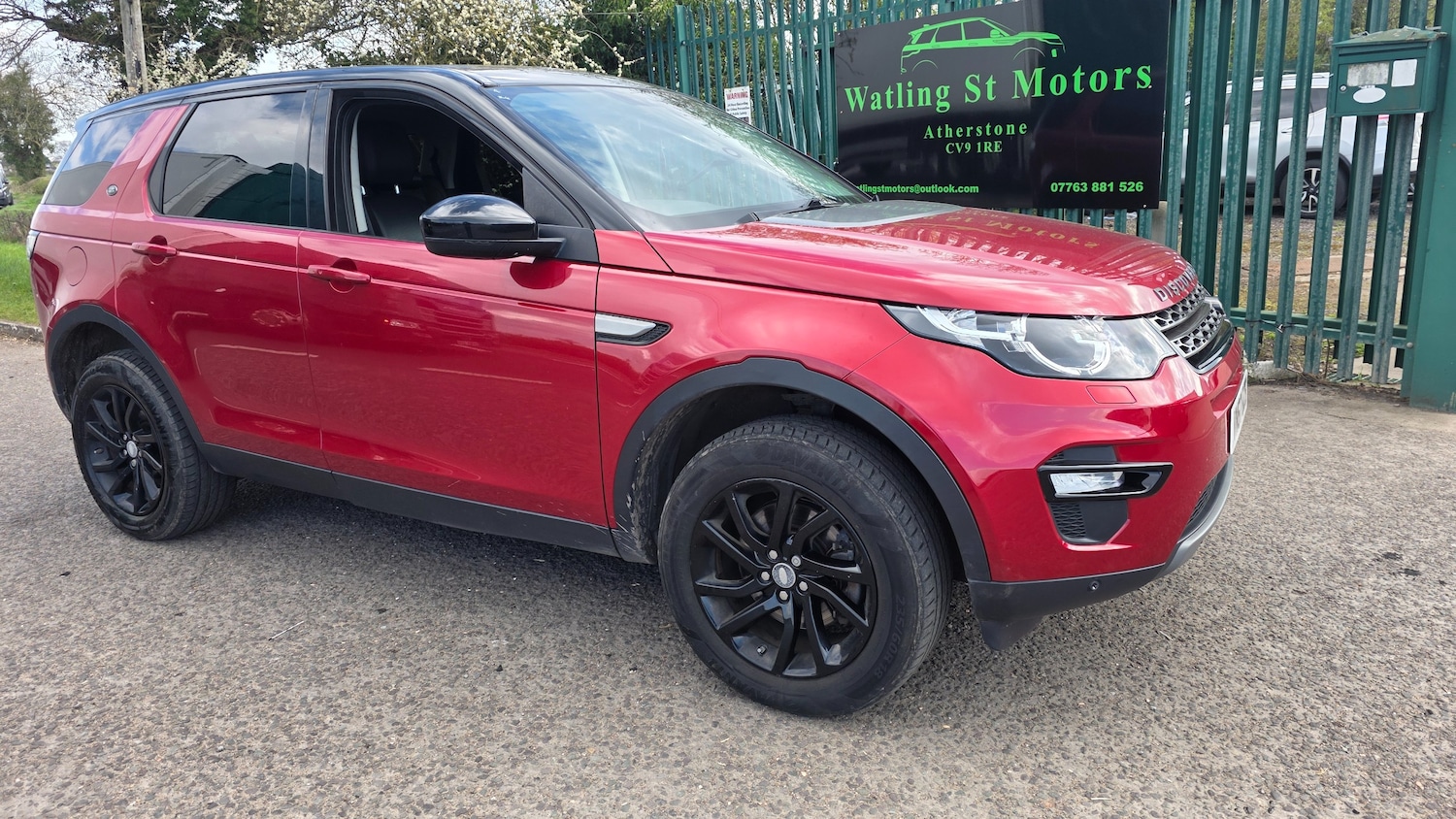 Used Land Rover Discovery Sport 2017 for sale - 78089401: Photo 4