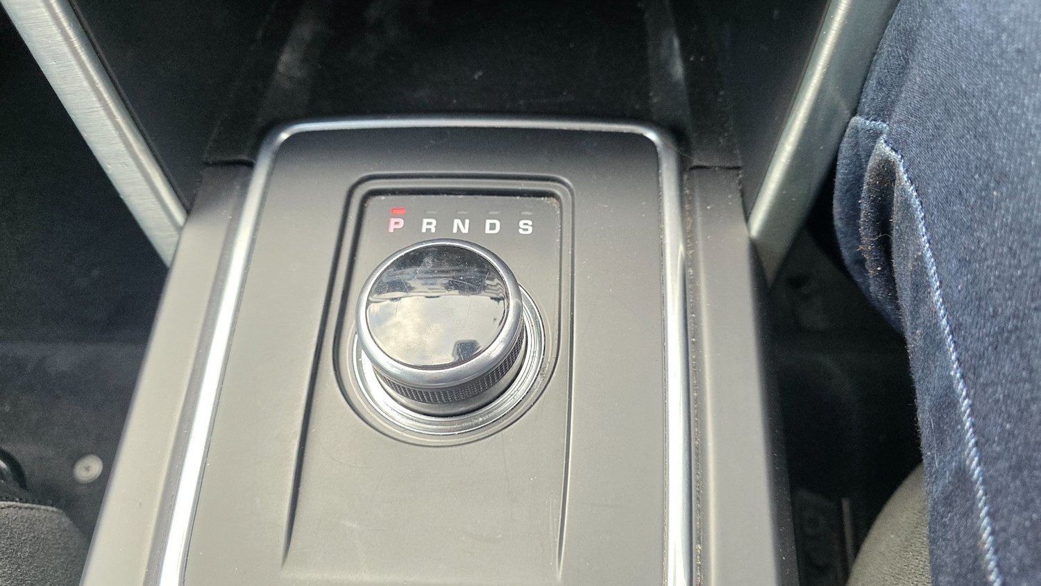 Used Land Rover Discovery Sport 2017 for sale - 78089401: Photo 8