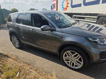 Used Land Rover Discovery Sport 2016 for sale - 75171795: Photo