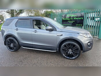 Used Land Rover Discovery Sport 2017 for sale - 77911344: Photo