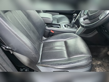 Used Land Rover Discovery Sport 2015 for sale - 78294140: Photo