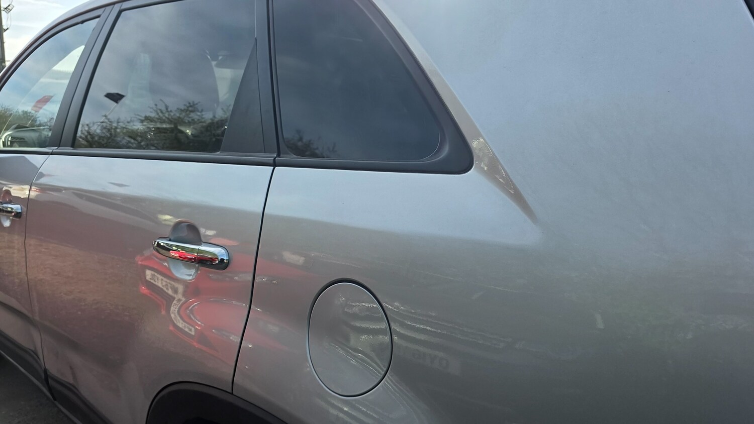 Used Kia Sorento 2010 for sale - 78159169: Photo 4