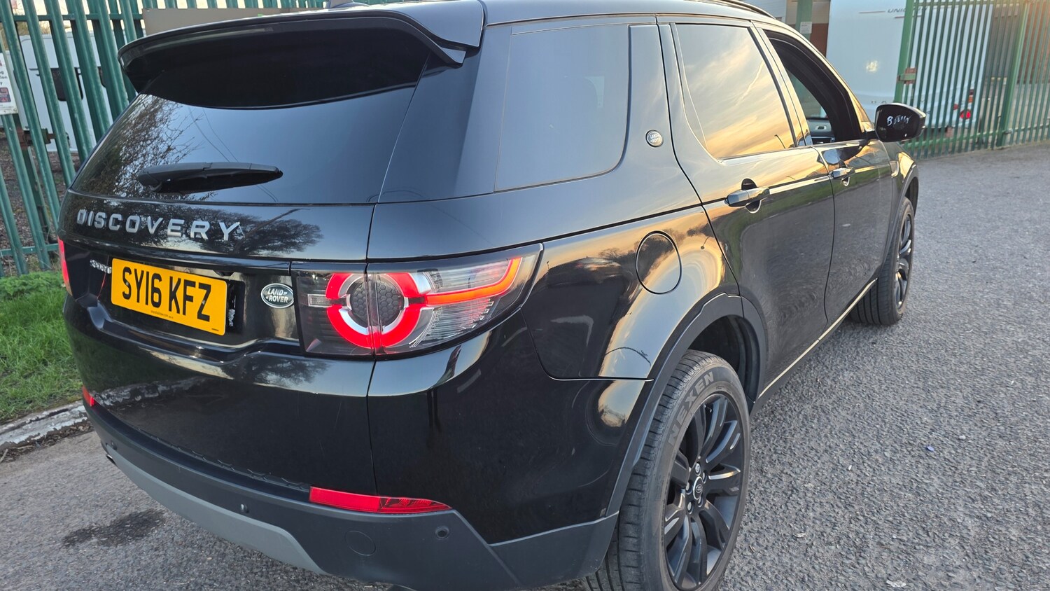 Used Land Rover Discovery Sport 2016 for sale - 77942201: Photo 16