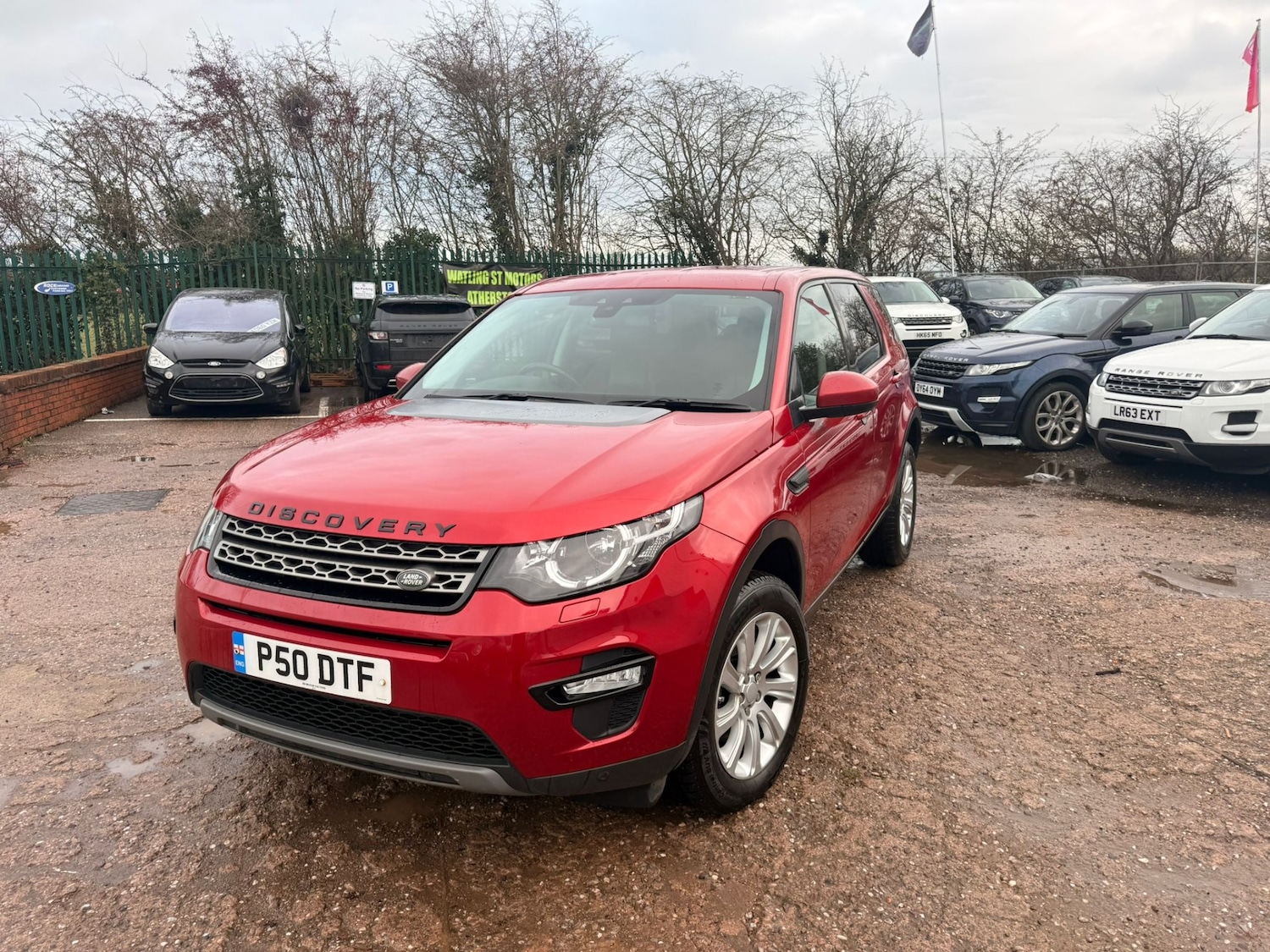 Used Land Rover Discovery Sport 2015 for sale - 77201423: Photo 5