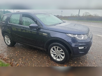Used Land Rover Discovery Sport 2016 for sale - 76591340: Photo