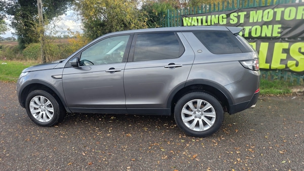 Used Land Rover Discovery Sport 2015 for sale - 76325032: Photo 17