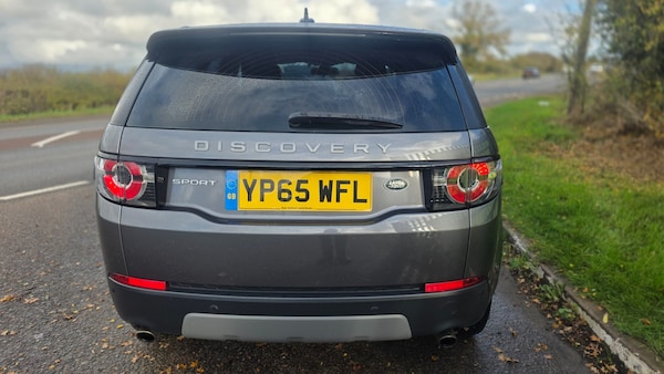 Used Land Rover Discovery Sport 2015 for sale - 76325032: Photo 3