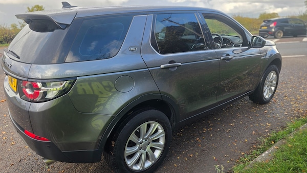 Used Land Rover Discovery Sport 2015 for sale - 76325032: Photo 6