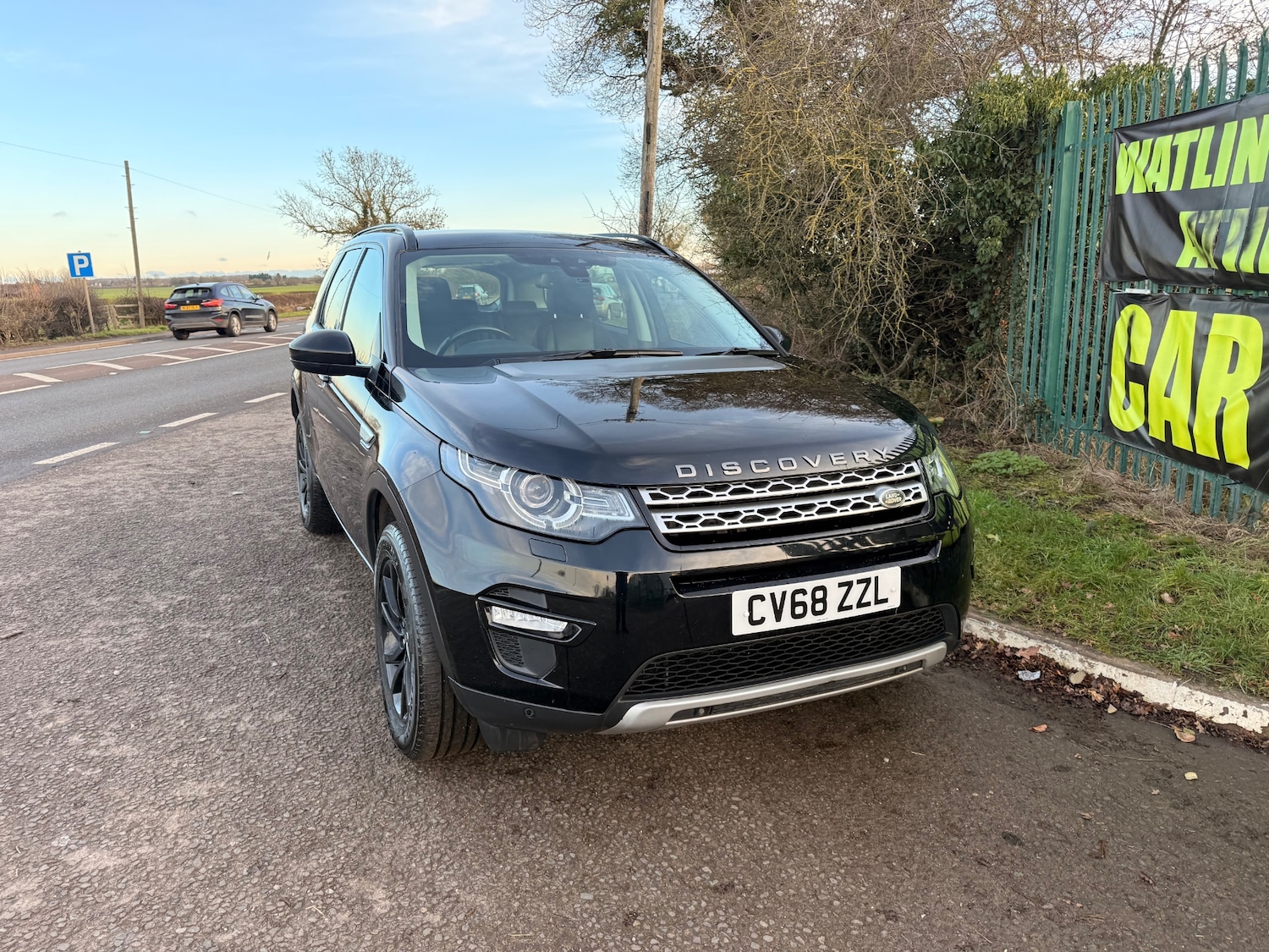 Used Land Rover Discovery Sport 2018 for sale - 77314206: Photo 2