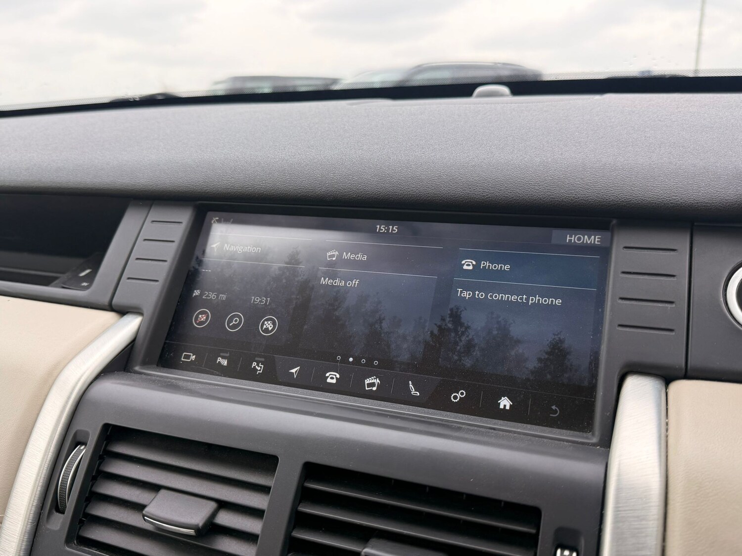 Used Land Rover Discovery Sport 2017 for sale - 77995213: Photo 21