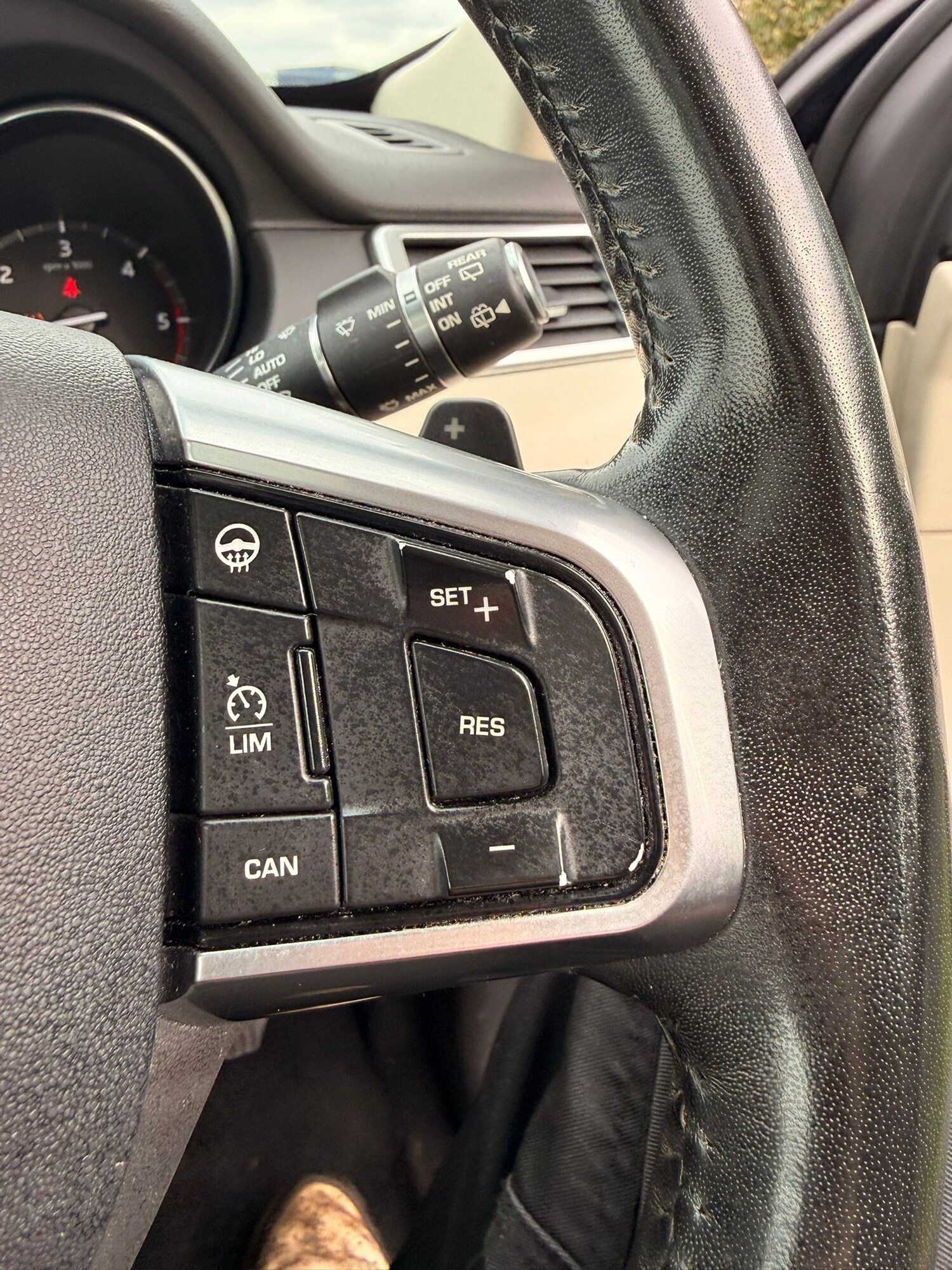 Used Land Rover Discovery Sport 2017 for sale - 77995213: Photo 23