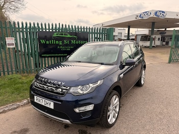 Used Land Rover Discovery Sport 2017 for sale - 77995213: Photo