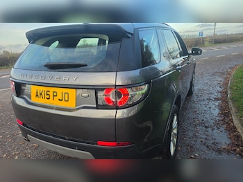Used Land Rover Discovery Sport 2015 for sale - 77530609: Photo