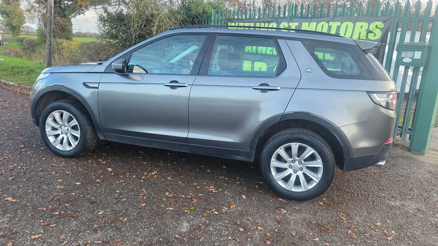 Used Land Rover Discovery Sport 2015 for sale - 77530609: Photo 8
