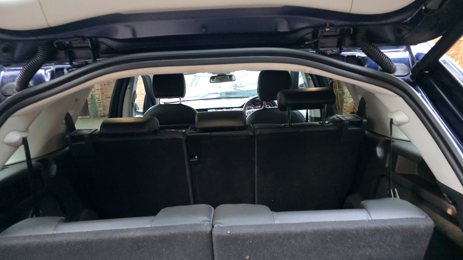 Used Land Rover Discovery Sport for sale - 77911345: Photo 24