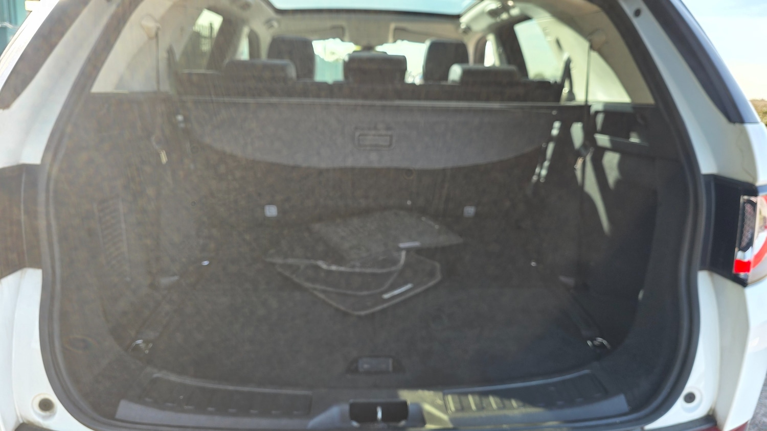 Used Land Rover Discovery Sport 2015 for sale - 78159175: Photo 15