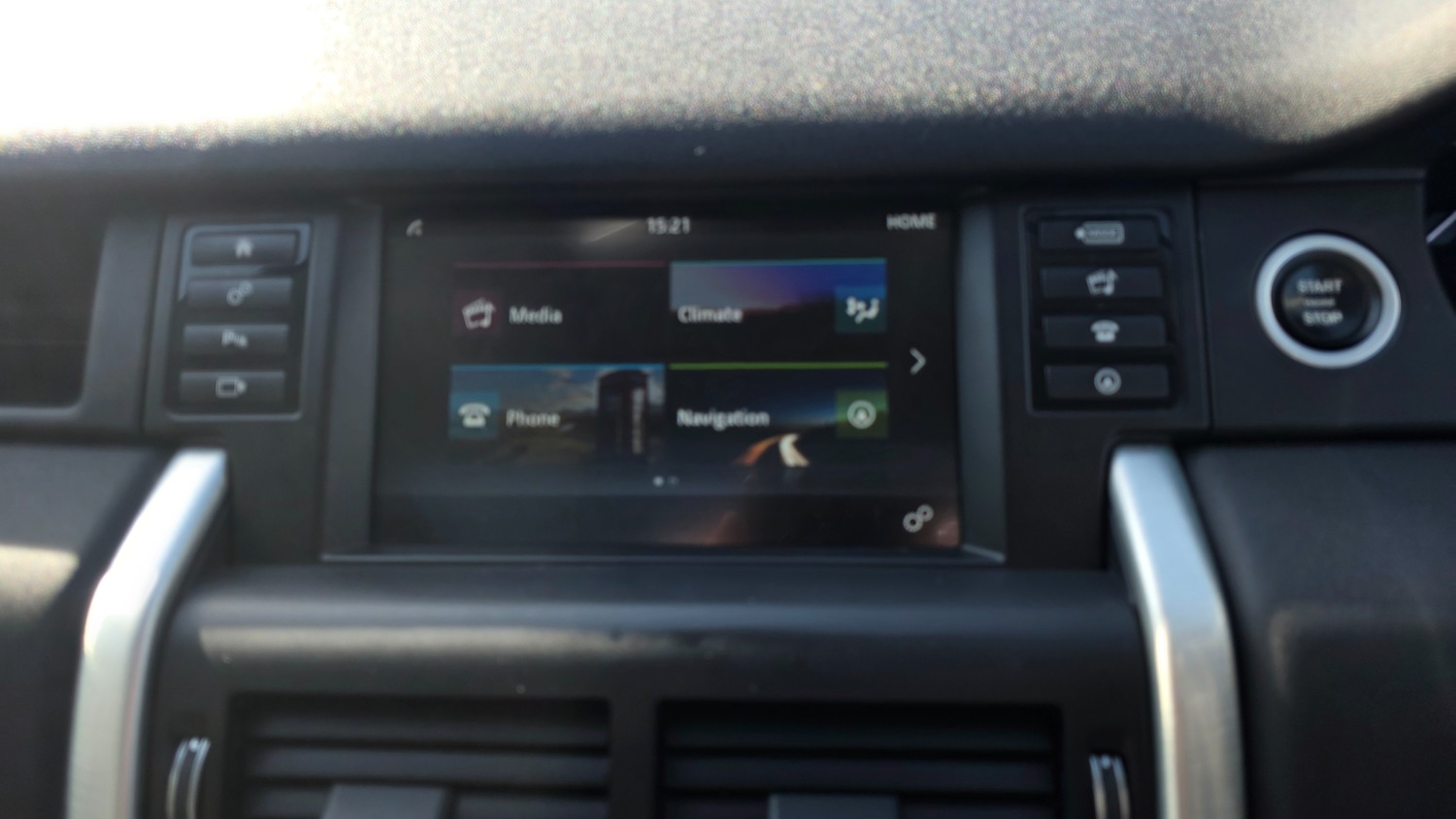 Used Land Rover Discovery Sport 2015 for sale - 78159175: Photo 28