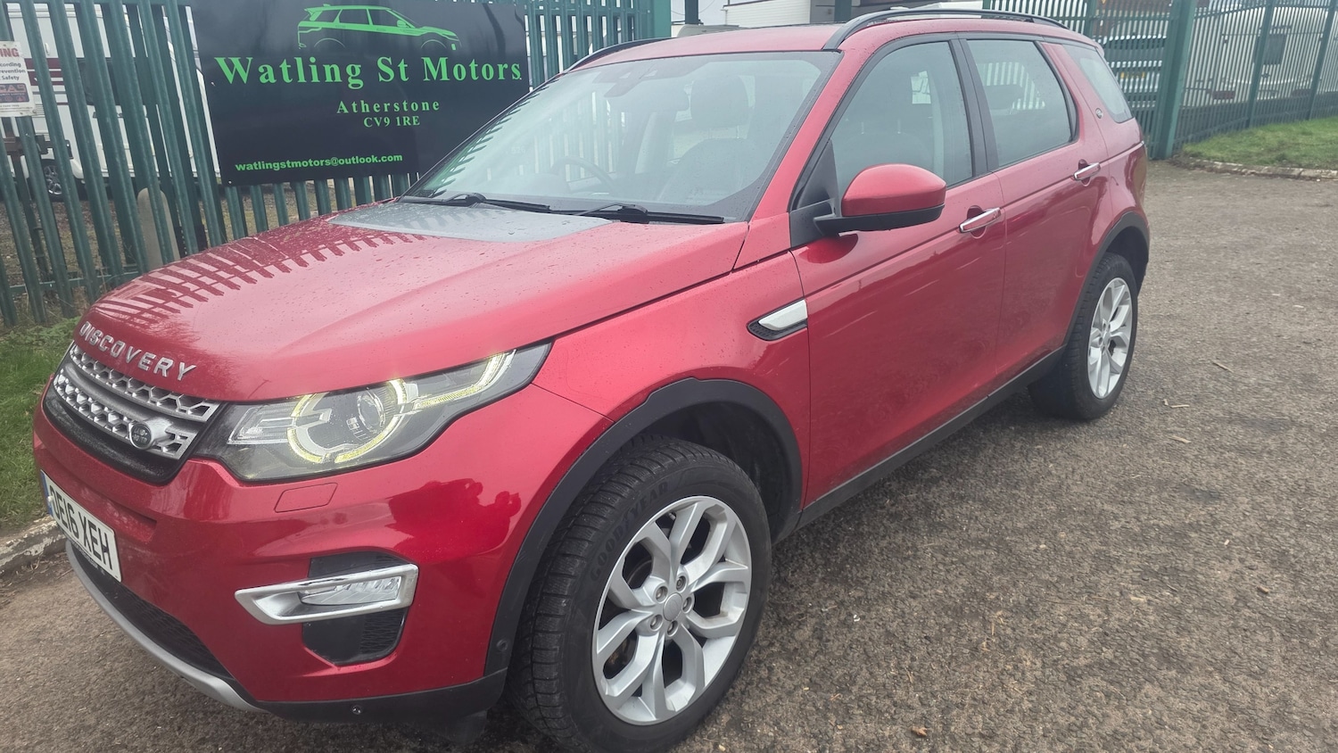 Used Land Rover Discovery Sport 2016 for sale - 77648289: Photo 1