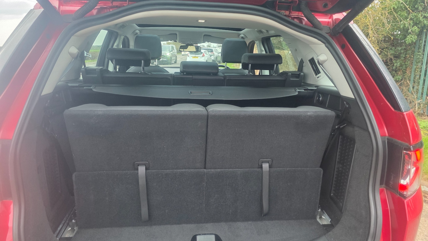 Used Land Rover Discovery Sport 2016 for sale - 77648289: Photo 10