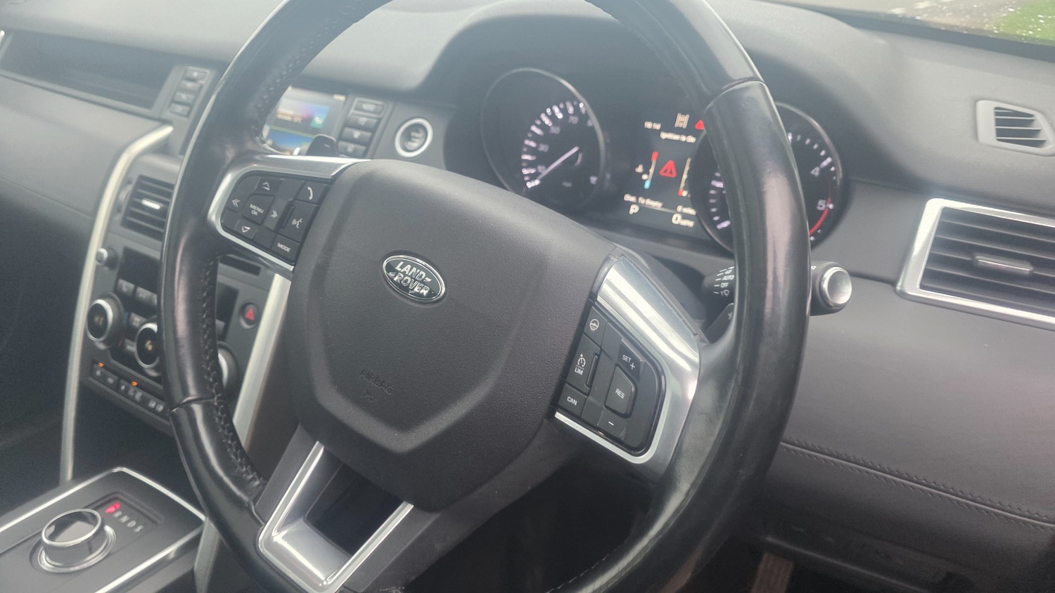 Used Land Rover Discovery Sport 2016 for sale - 77648289: Photo 13