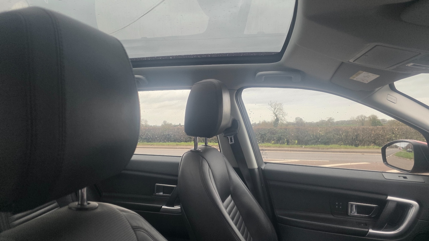 Used Land Rover Discovery Sport 2016 for sale - 77648289: Photo 14