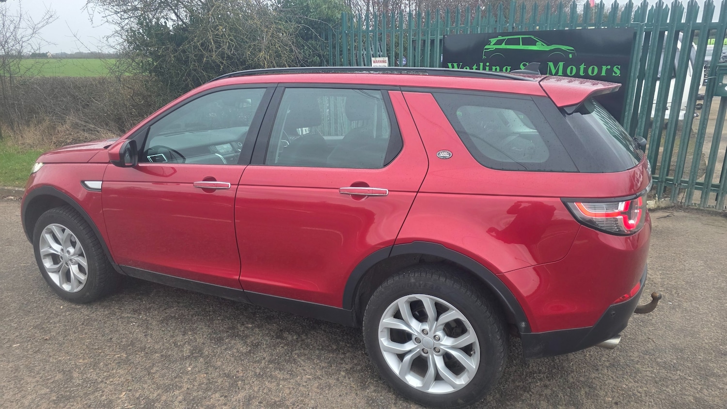 Used Land Rover Discovery Sport 2016 for sale - 77648289: Photo 5