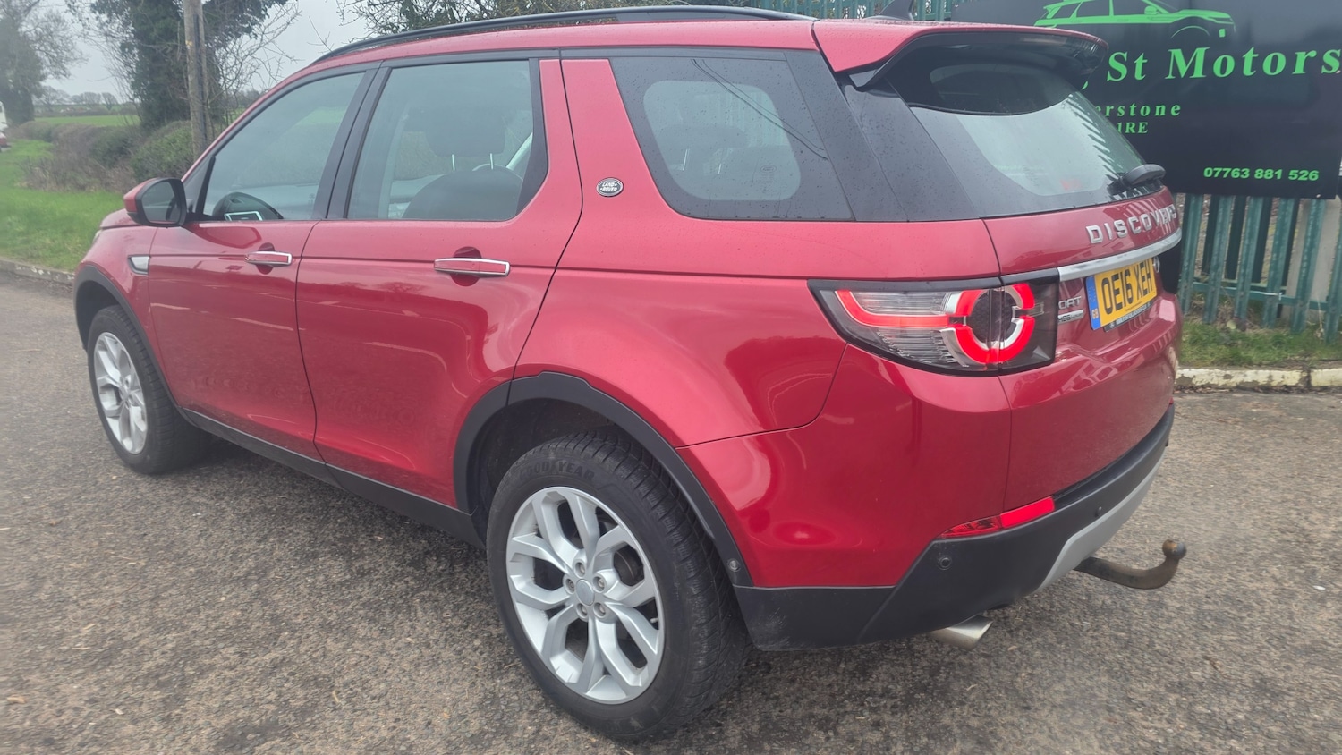 Used Land Rover Discovery Sport 2016 for sale - 77648289: Photo 8