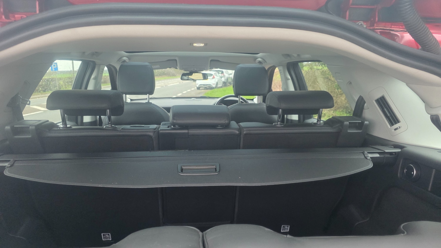 Used Land Rover Discovery Sport 2016 for sale - 77648289: Photo 9