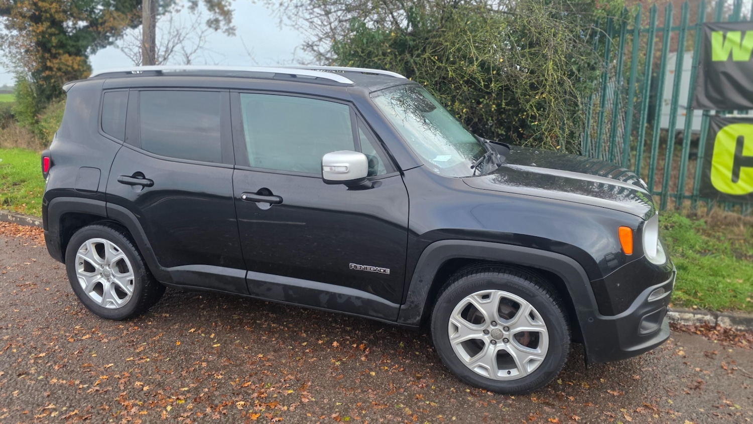 Used Jeep Renegade 2017 for sale - 76560143: Photo 1