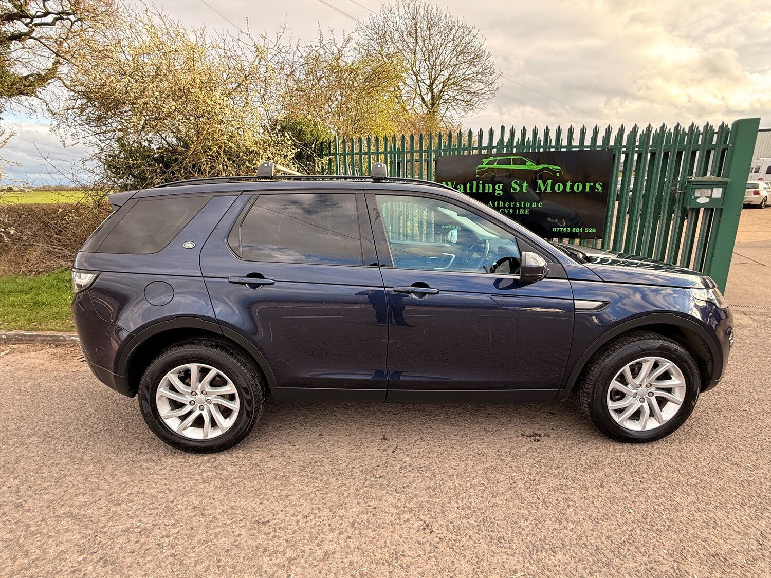 Used Land Rover Discovery Sport 2017 for sale - 78009199: Photo 10