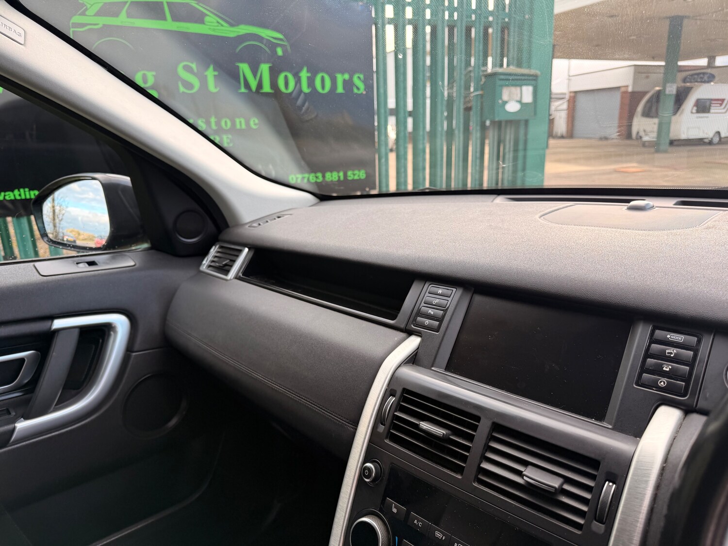 Used Land Rover Discovery Sport 2017 for sale - 78009199: Photo 13