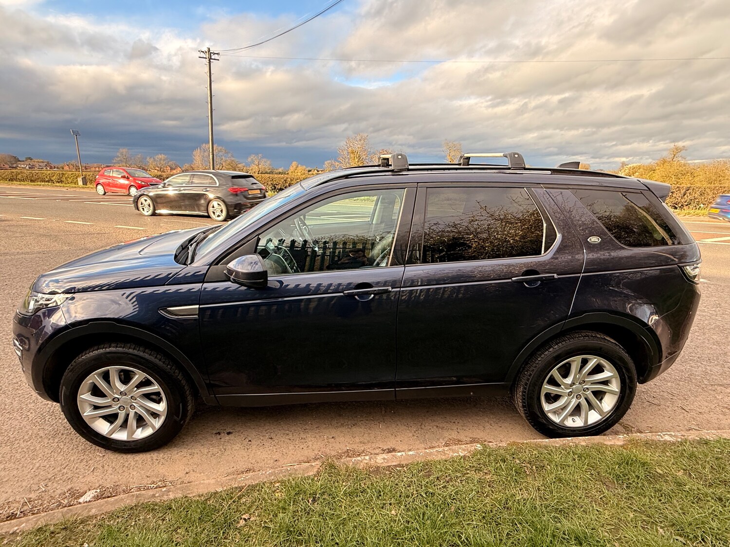 Used Land Rover Discovery Sport 2017 for sale - 78009199: Photo 6