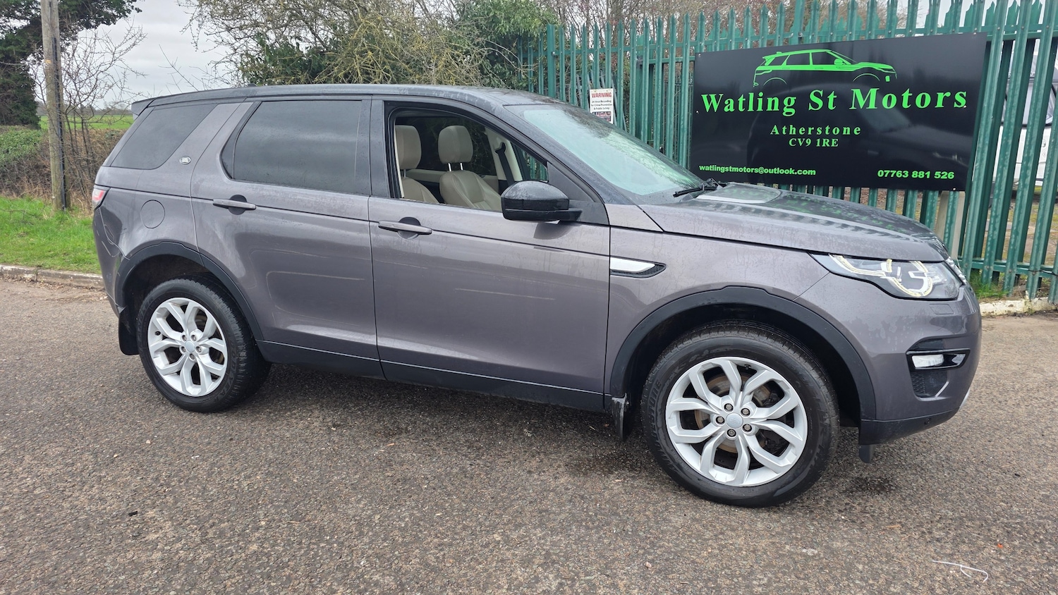 Used Land Rover Discovery Sport 2015 for sale - 77855852: Photo 11