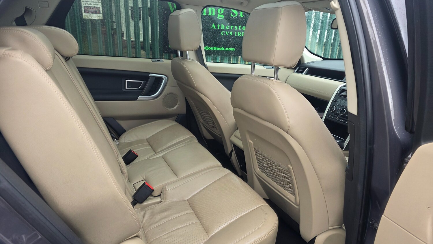 Used Land Rover Discovery Sport 2015 for sale - 77855852: Photo 12