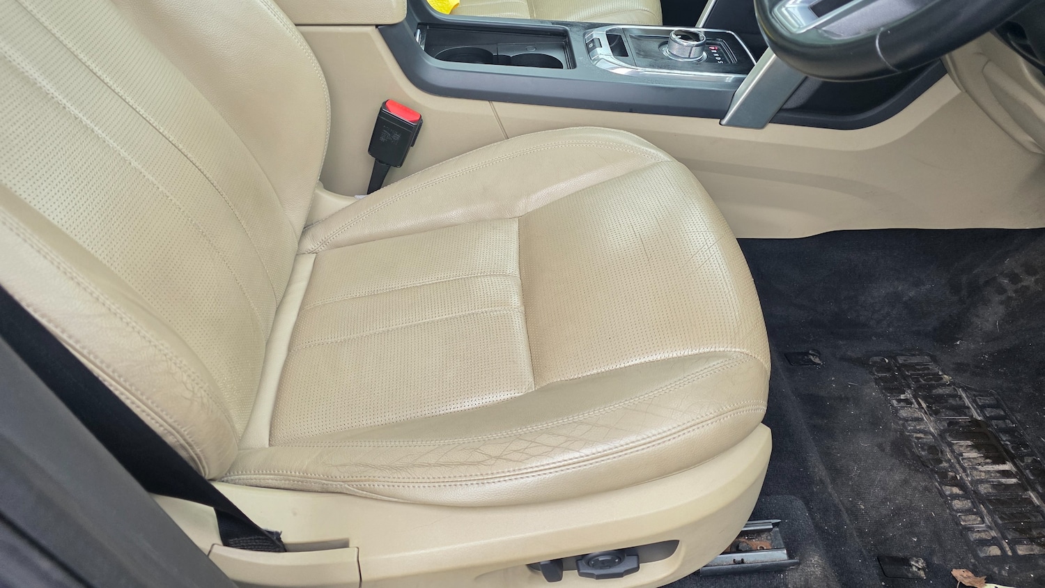 Used Land Rover Discovery Sport 2015 for sale - 77855852: Photo 25