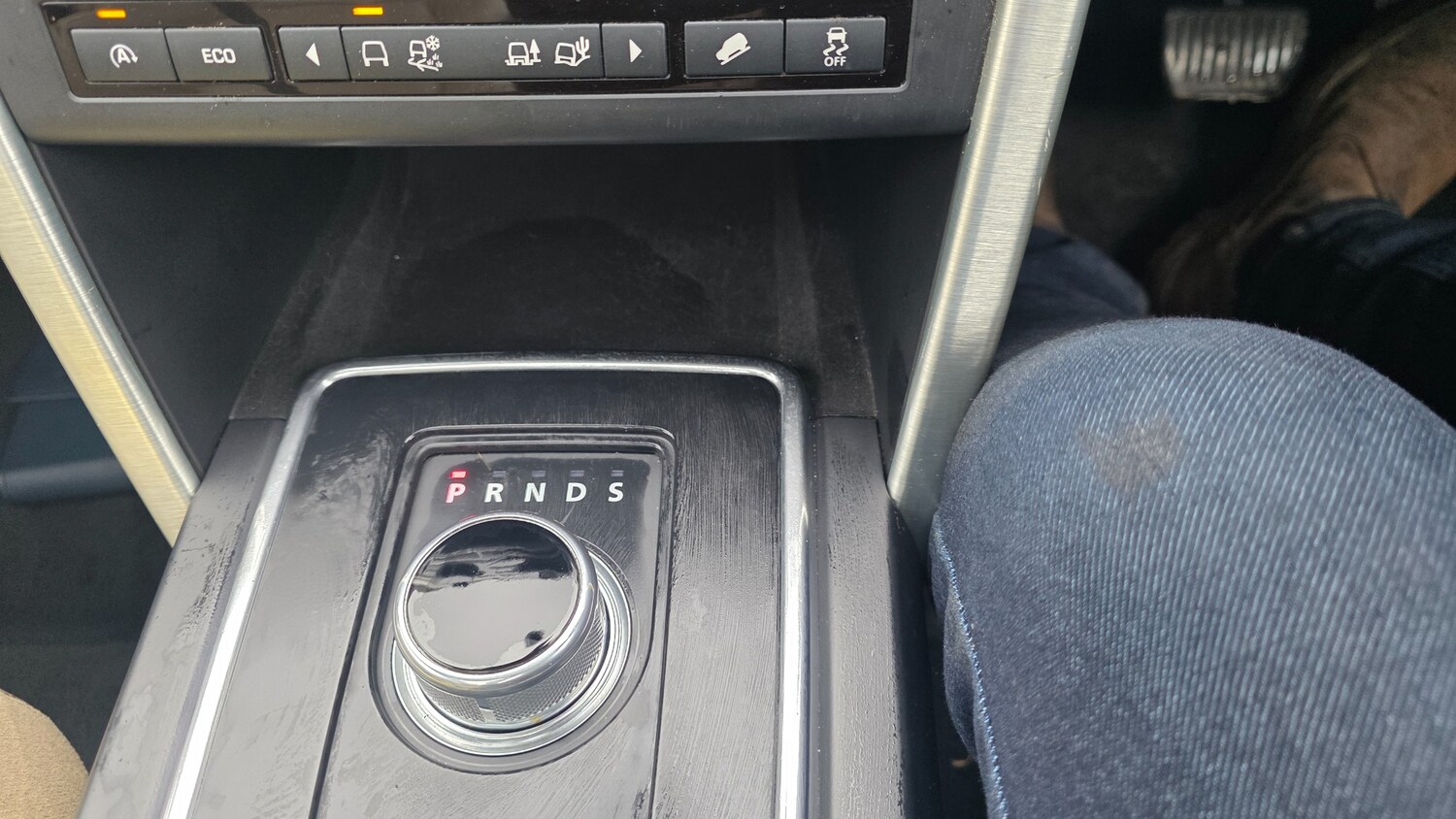 Used Land Rover Discovery Sport 2015 for sale - 77855852: Photo 26