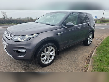 Used Land Rover Discovery Sport 2015 for sale - 77855852: Photo