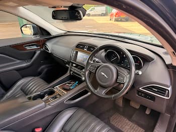 Used Jaguar F-Pace 2017 for sale - 79636813: Photo