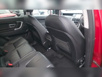 Used Land Rover Discovery Sport 2016 for sale - 76305698: Photo 2