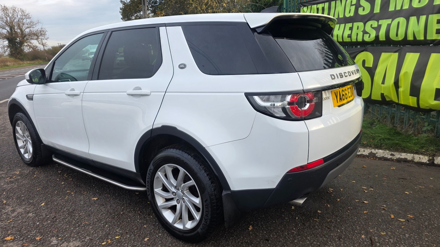 Used Land Rover Discovery Sport 2016 for sale - 76483243: Photo 16
