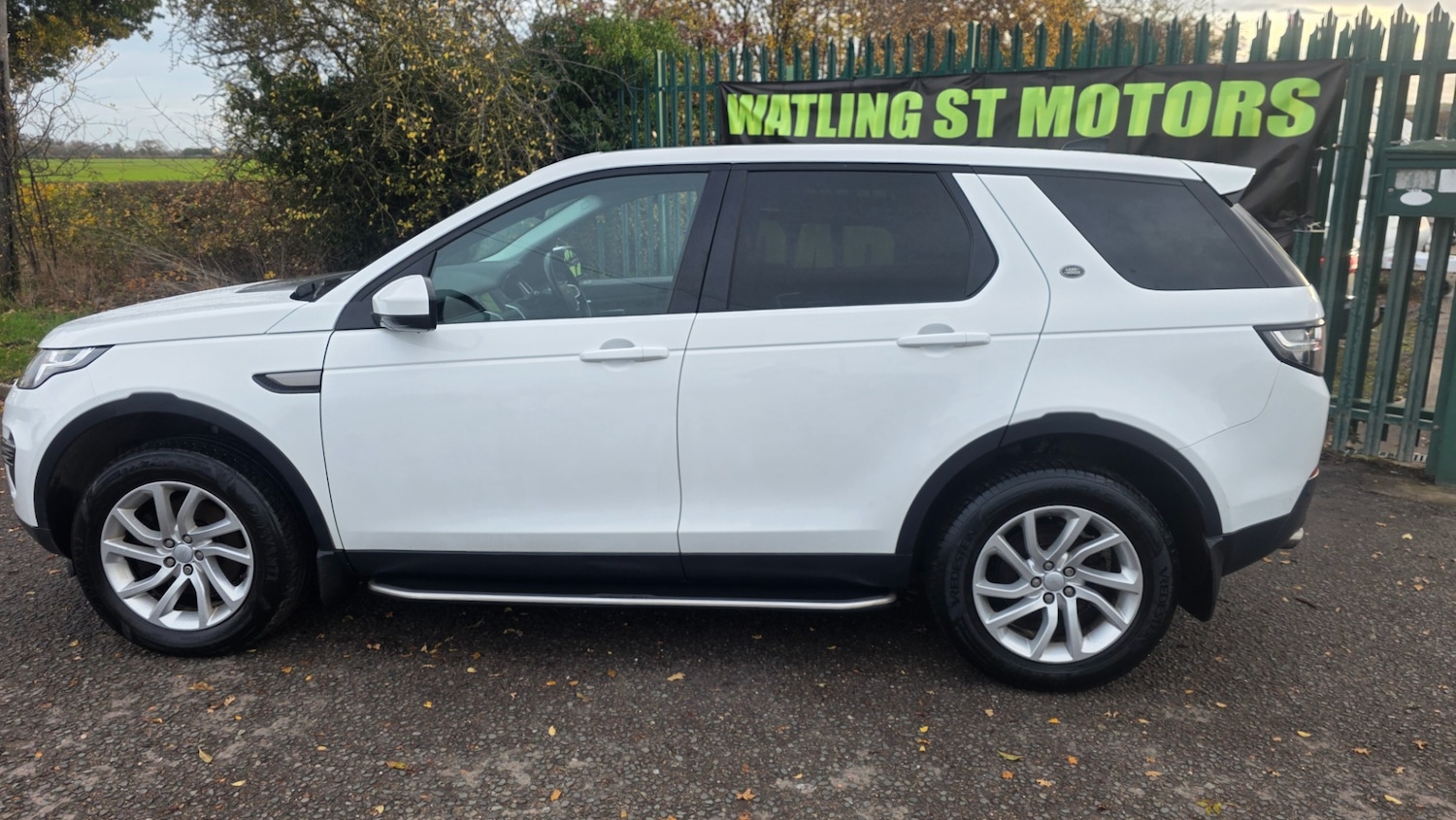 Used Land Rover Discovery Sport 2016 for sale - 76483243: Photo 19