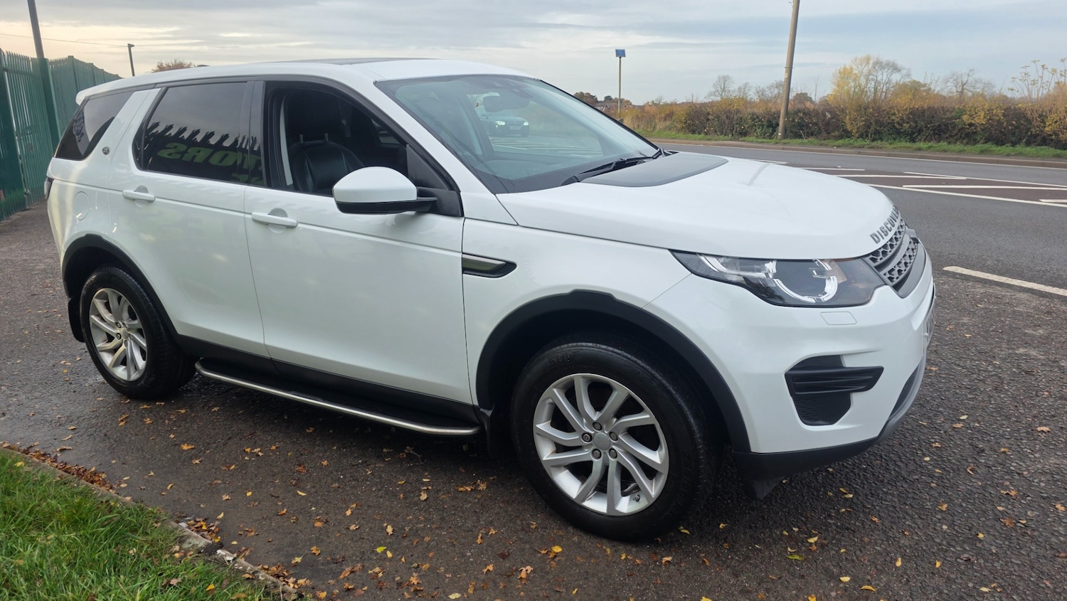 Used Land Rover Discovery Sport 2016 for sale - 76483243: Photo 4