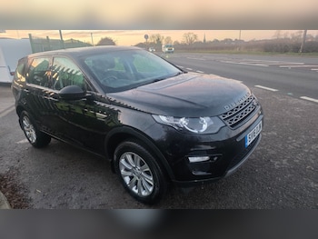 Land Rover Discovery Sport feature image
